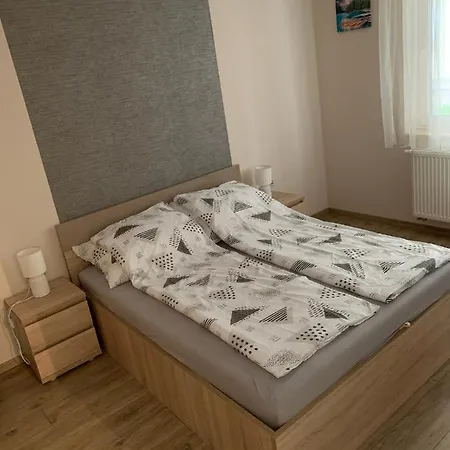 Silver Apartman